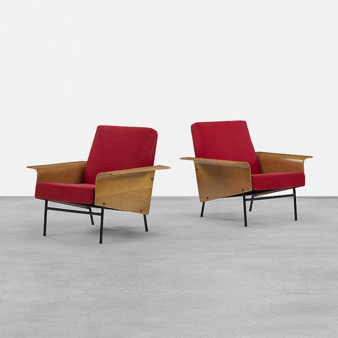 Pierre Guariche G10 lounge chairs (France, 1954)